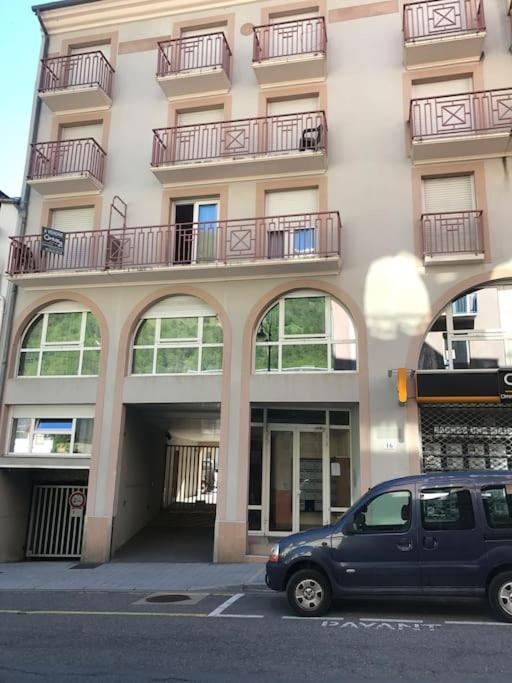 Appartement Centre Ville Wifi Parking Draps Fournis Cauterets Buitenkant foto